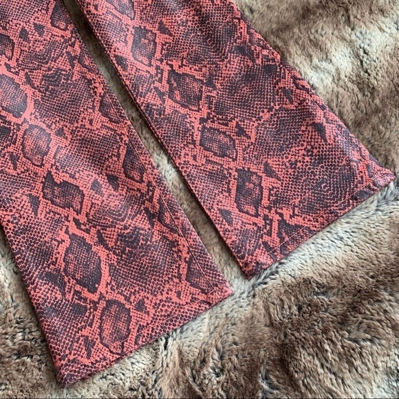 J Brand Selena Mid-Rise Crop Boot Jeans Coated Kalani Boa Pink - Picture 4 of 13